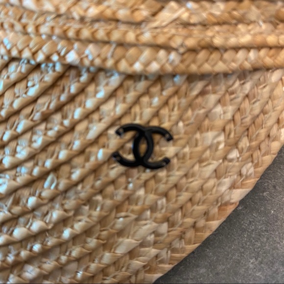 Sold !!!! Chanel Straw Cap - Picture 6 of 8